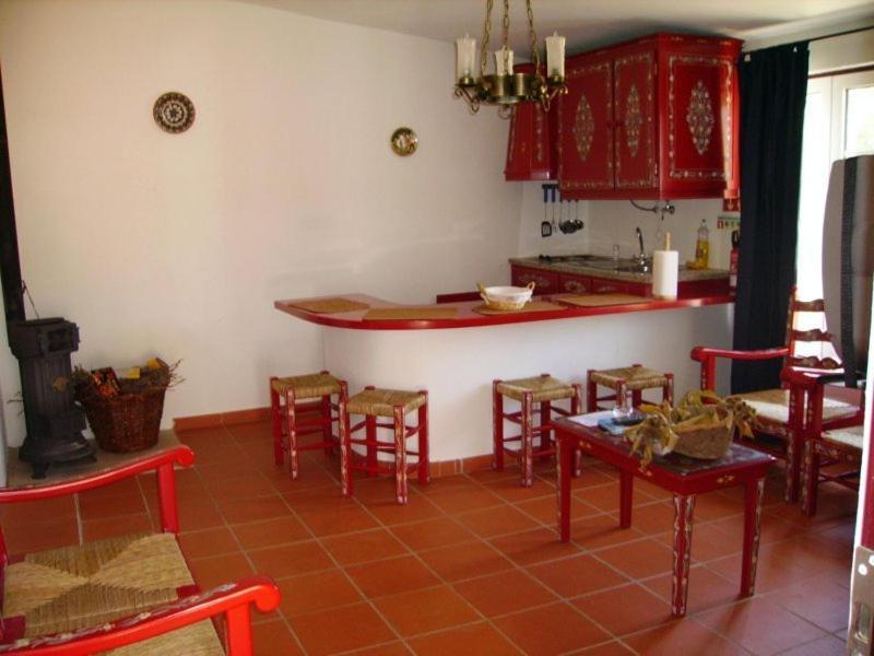 Turimenha Guest House Marvao  Ruang foto